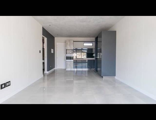 1 BEDROOM APARTMENT FOR SALE IN HOUGHTON ESTATE